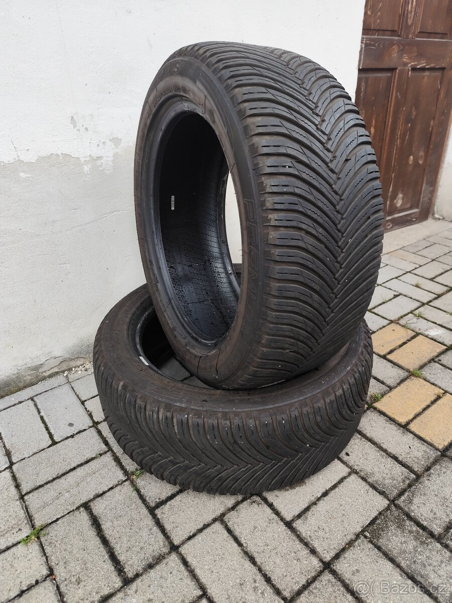 235/50 r18 - 2 ks CELOROČNÍ - MAXXIS