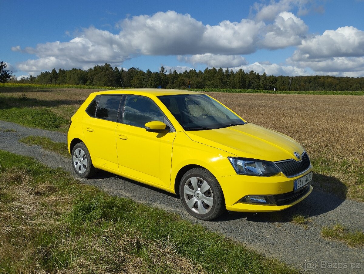 Škoda Fabia 3 Yellow 