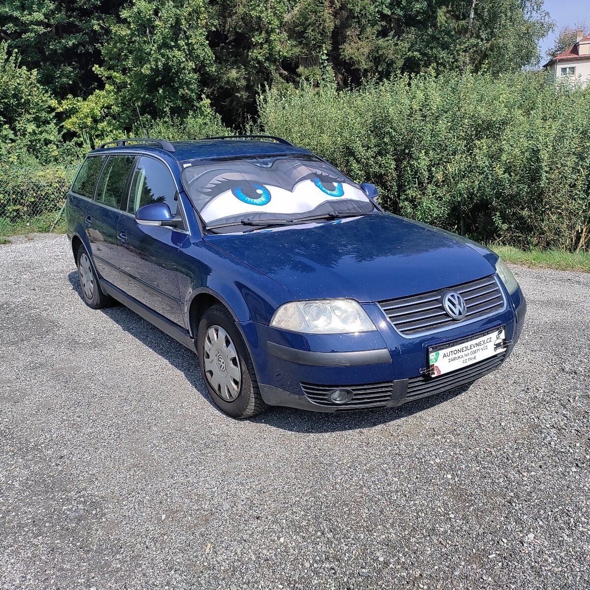 Volkswagen Passat, 1.9TDI96KW,KRÁSNÝ,245KM,VÝBAVA