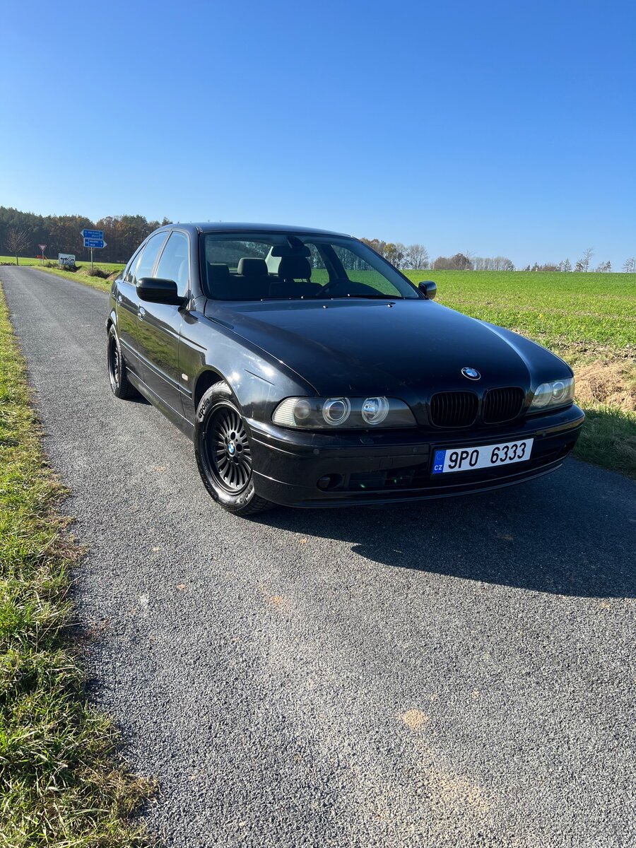 BMW e39 525i facelift