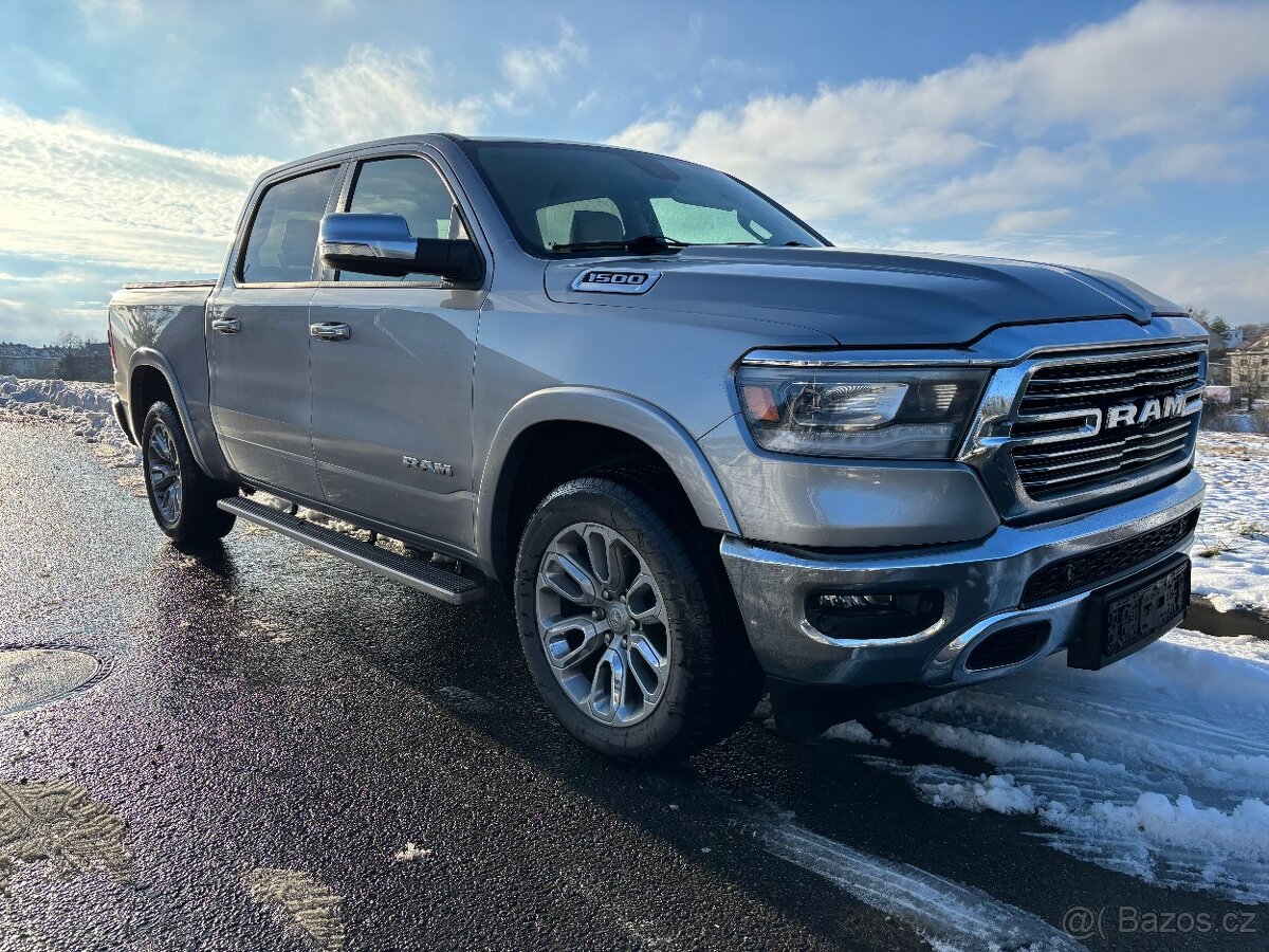 Prodám Dodge Ram 1500 3.6 Pentastar e-torgue Laramie 2020