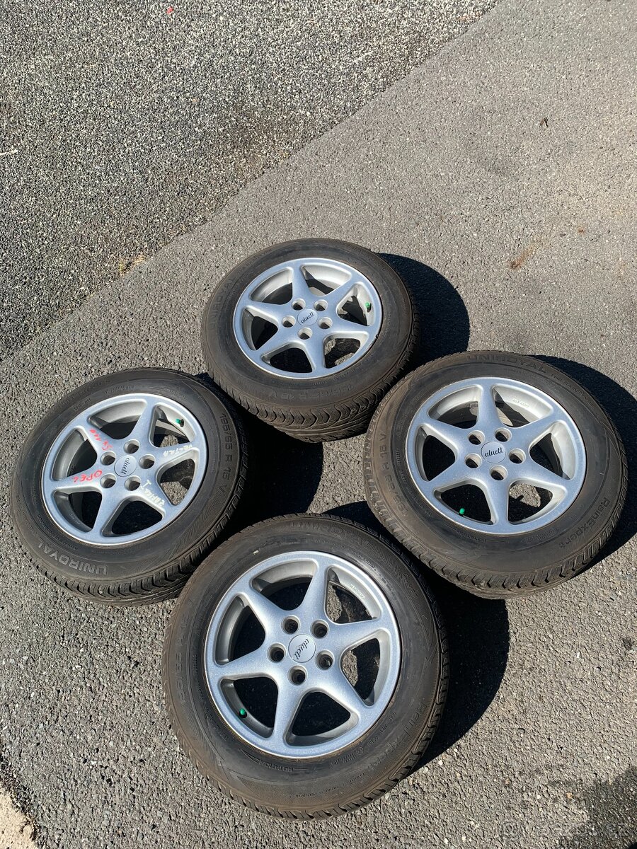 Kola Opel Vectra 15"