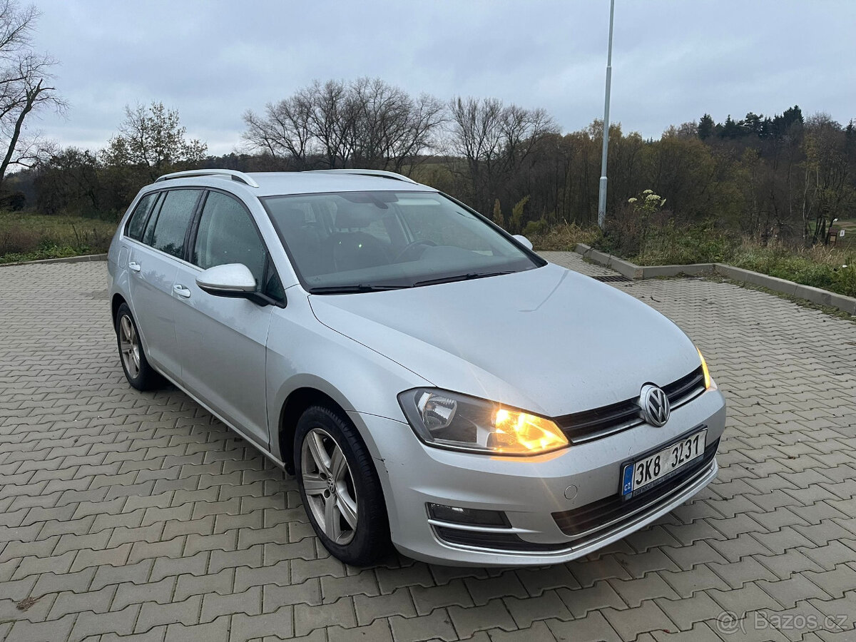 VOLKSWAGEN GOLF 1.6TDi VÝBAVA