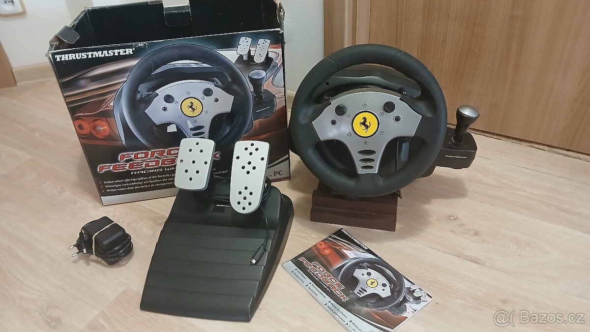 Volant Thrustmaster Ferrari