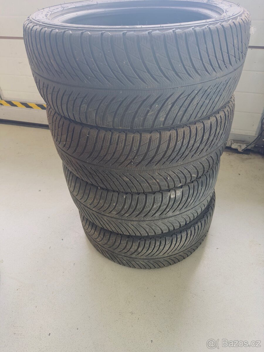 235/45 r18 zimní pneumatiky 4ks Michelin pilot alpin 5 2022