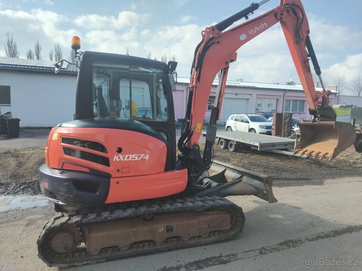 Pásový Bagr Kubota KX057-4 klimatizace