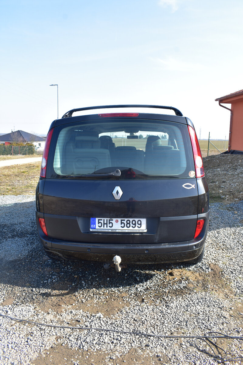 Renault Espace 7místný (6 sedaček)