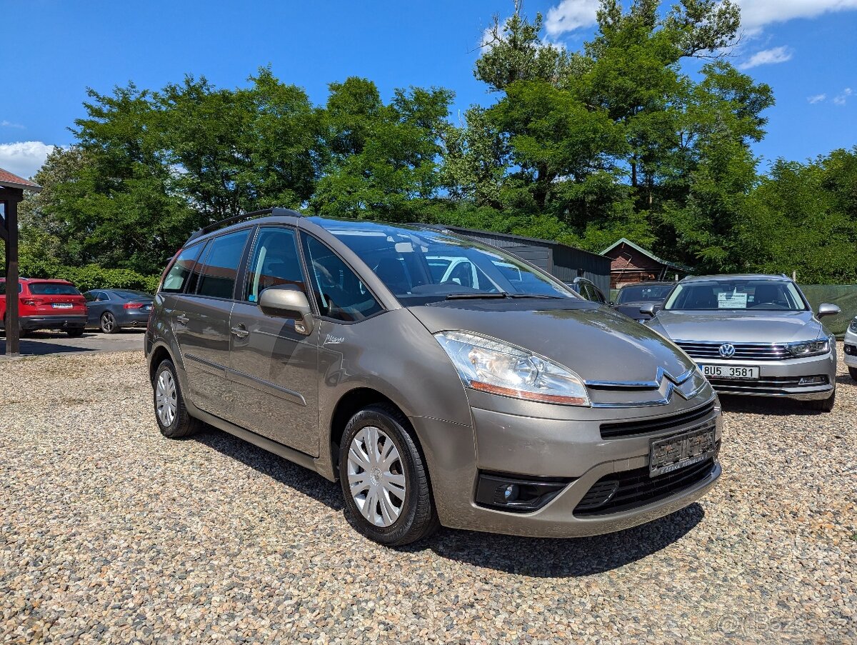 Citroën Grand C4 Picasso 1.6HDi 80kW 7 MÍST PDC ČR