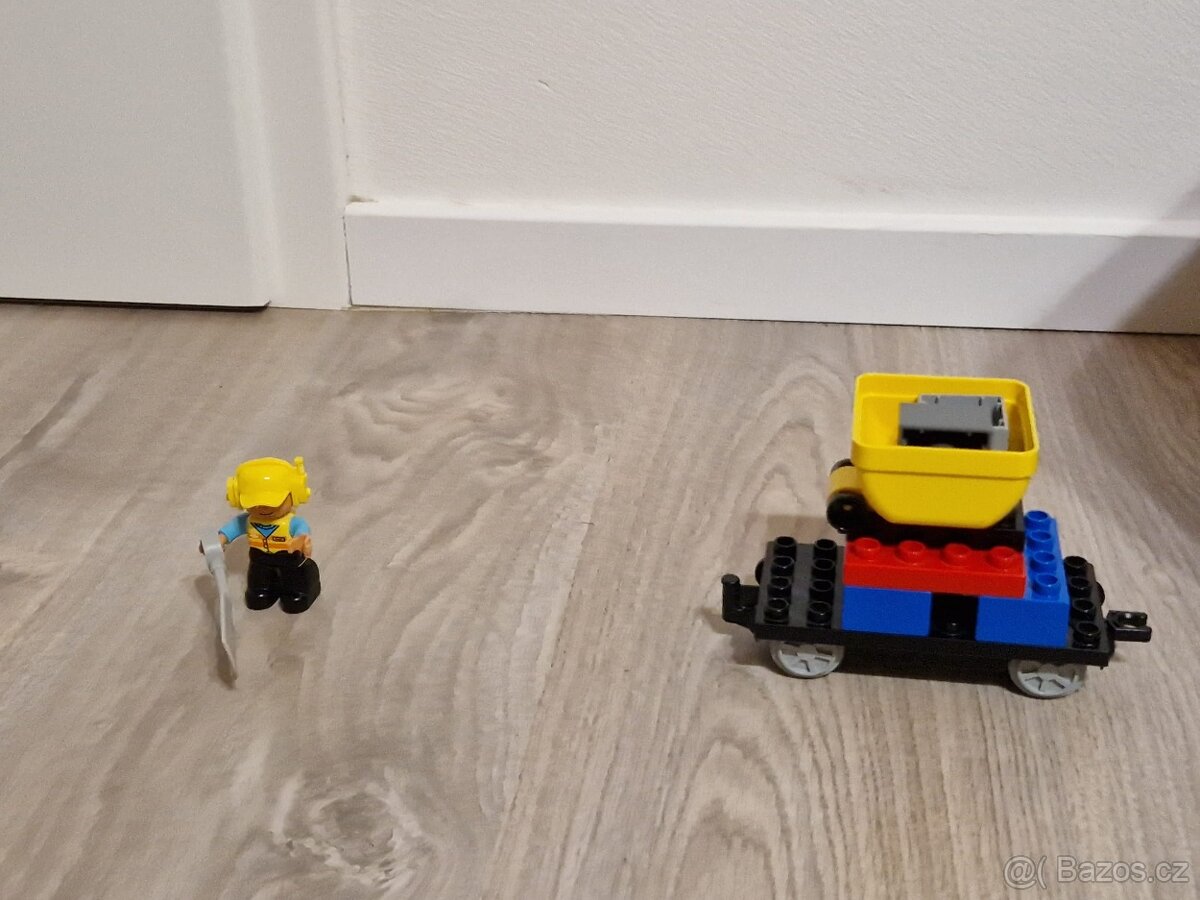 LEGO DUPLO vlak - nákladní vagon