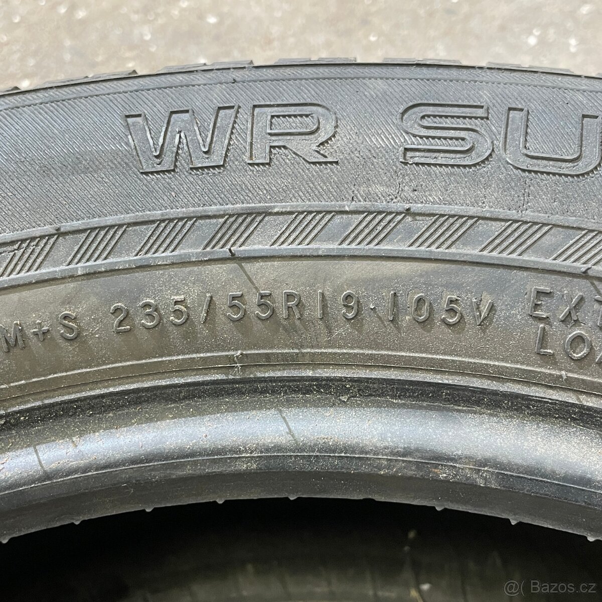 Zimní pneu 235/55 R19 105v Nokian 5,5-6mm