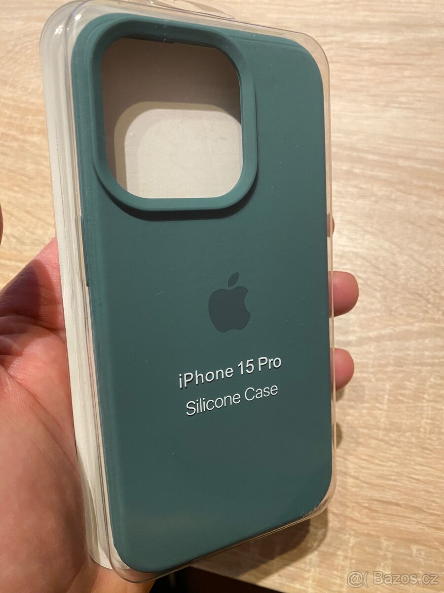 Silikonovy kryt na Iphone 15 pro