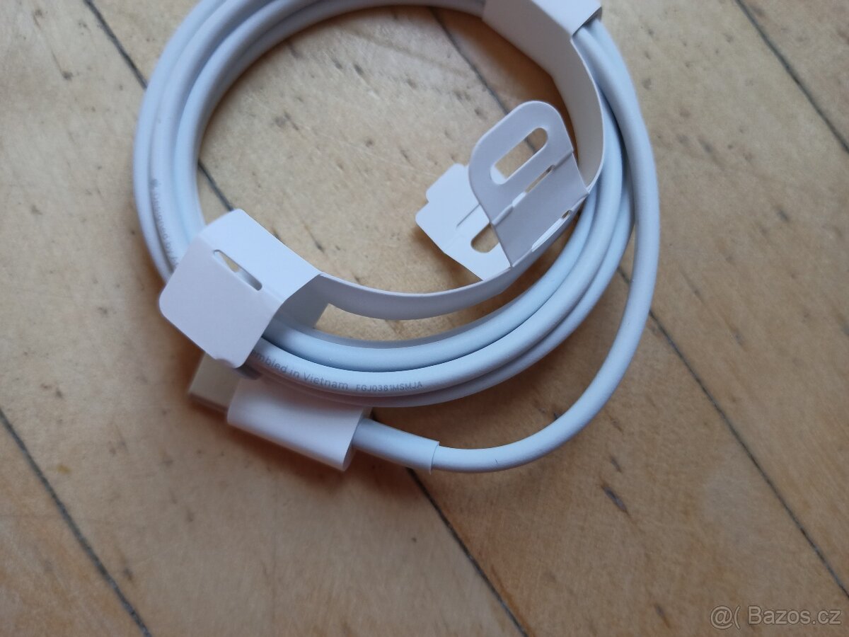 Orig.kabelyApple:USB-C-Lightning;Redukce na sluchátka