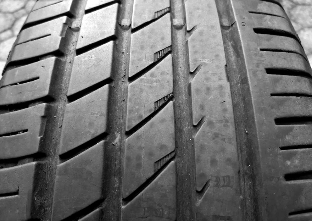 2ks letních pneu 235/65 R17 Matador