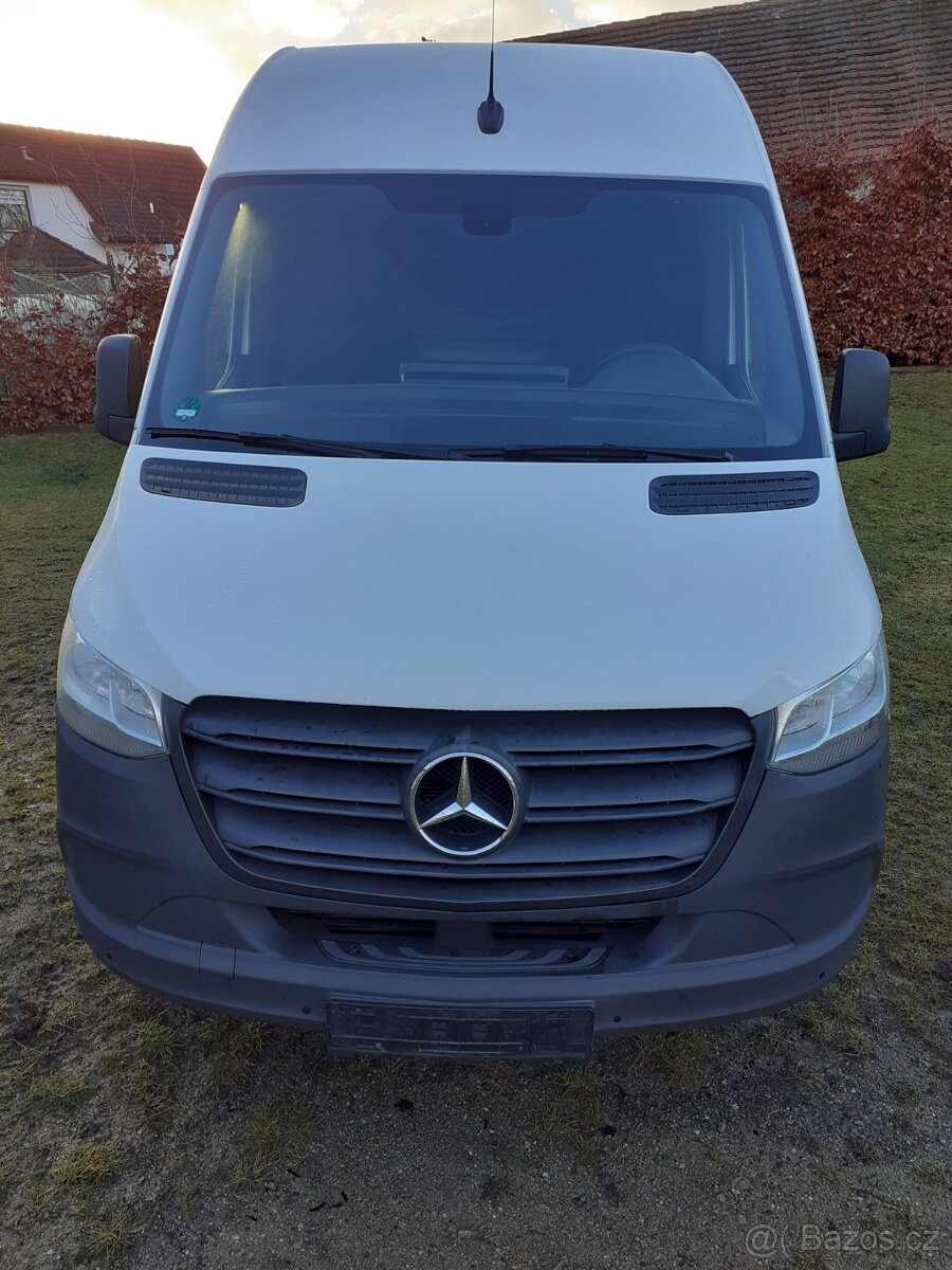 Mercedes sprinter