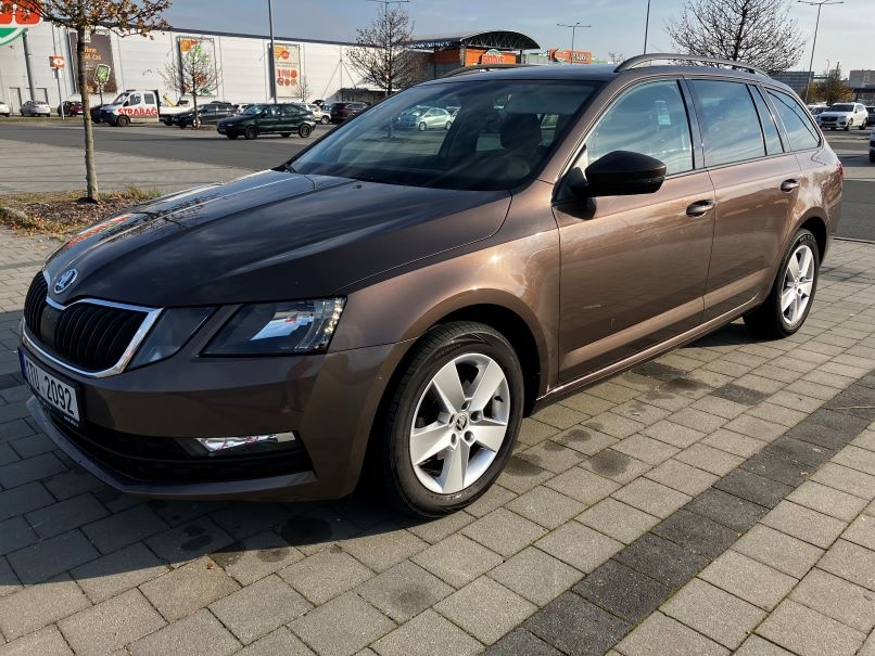 Škoda Octavia 1,6TDI 85kW 2019 tažné tempomat 8kol 103tkm