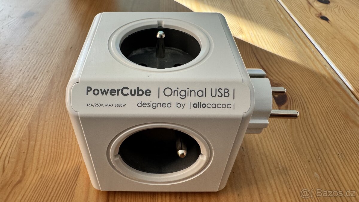 Powercube Nabíječka 2X usb plus 4x zásuvka