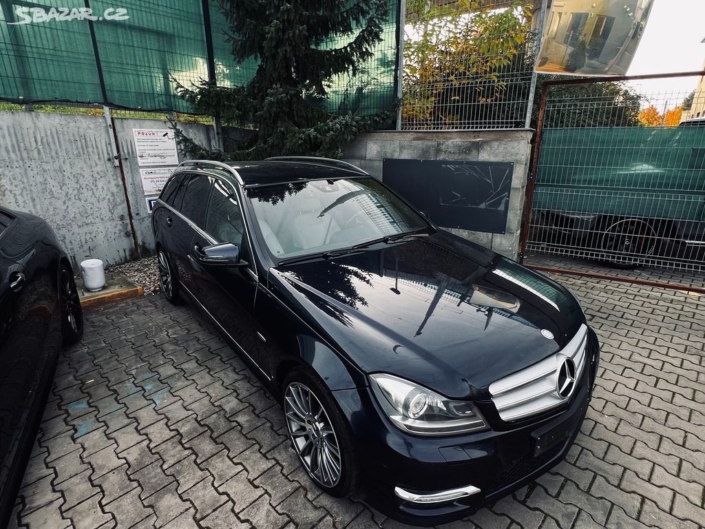 Mercedes Benz C350CDi Avantgarde 2012 AMG