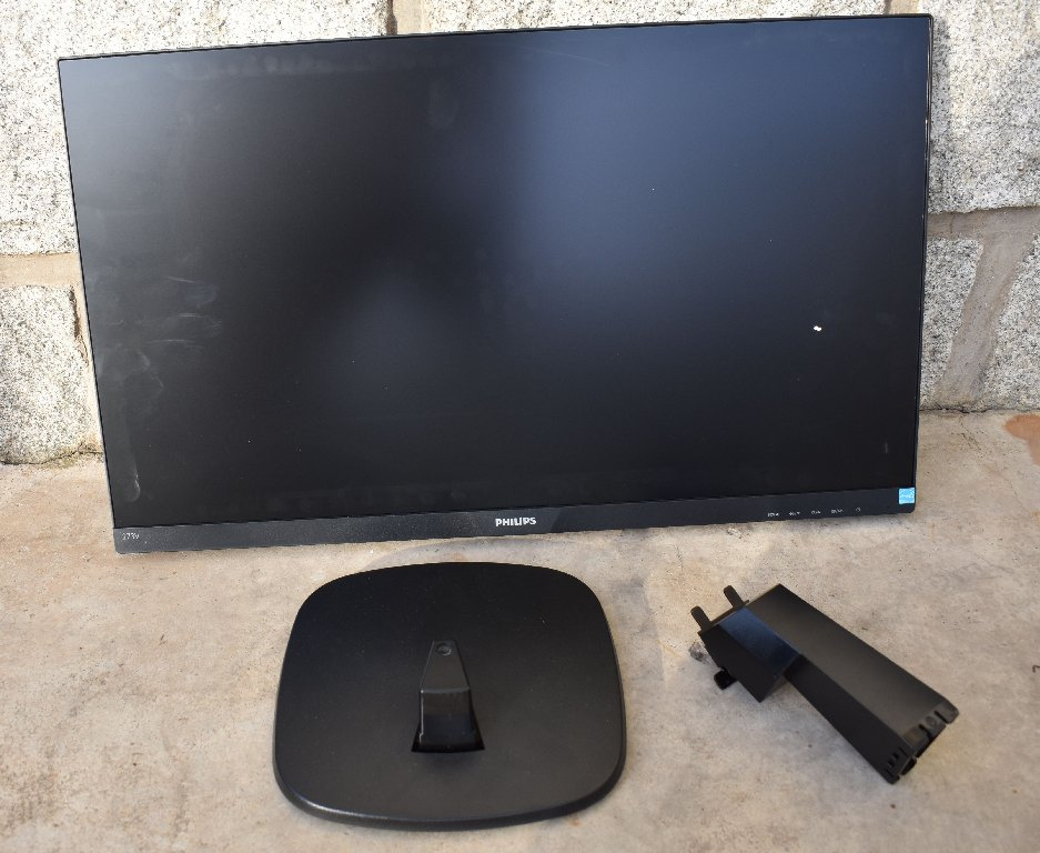 Monitor Philips 273V7Q s poškozeným panelem