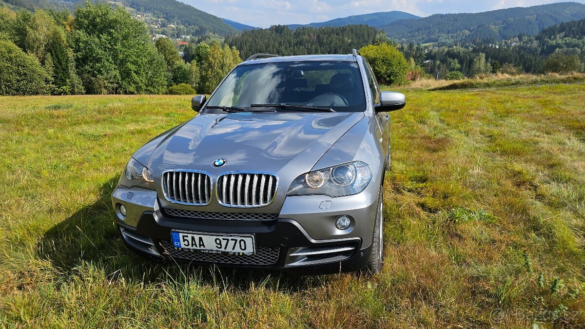 BMW X5 E70 3.0SD,TAŽNÉ, WEBASTO, 7 MÍST,PO SERVISE