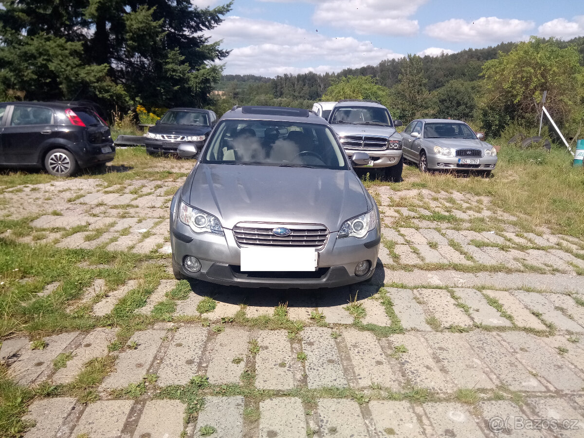 SUBARU OUTBACK 3.0 R