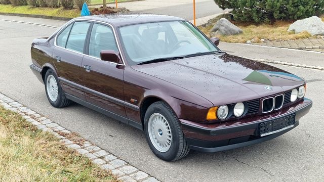 Papiry BMW E34 sedan