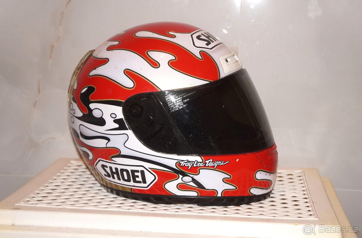 Helma na motorku M motocyklová přilba Shoei Troy Lee Designs