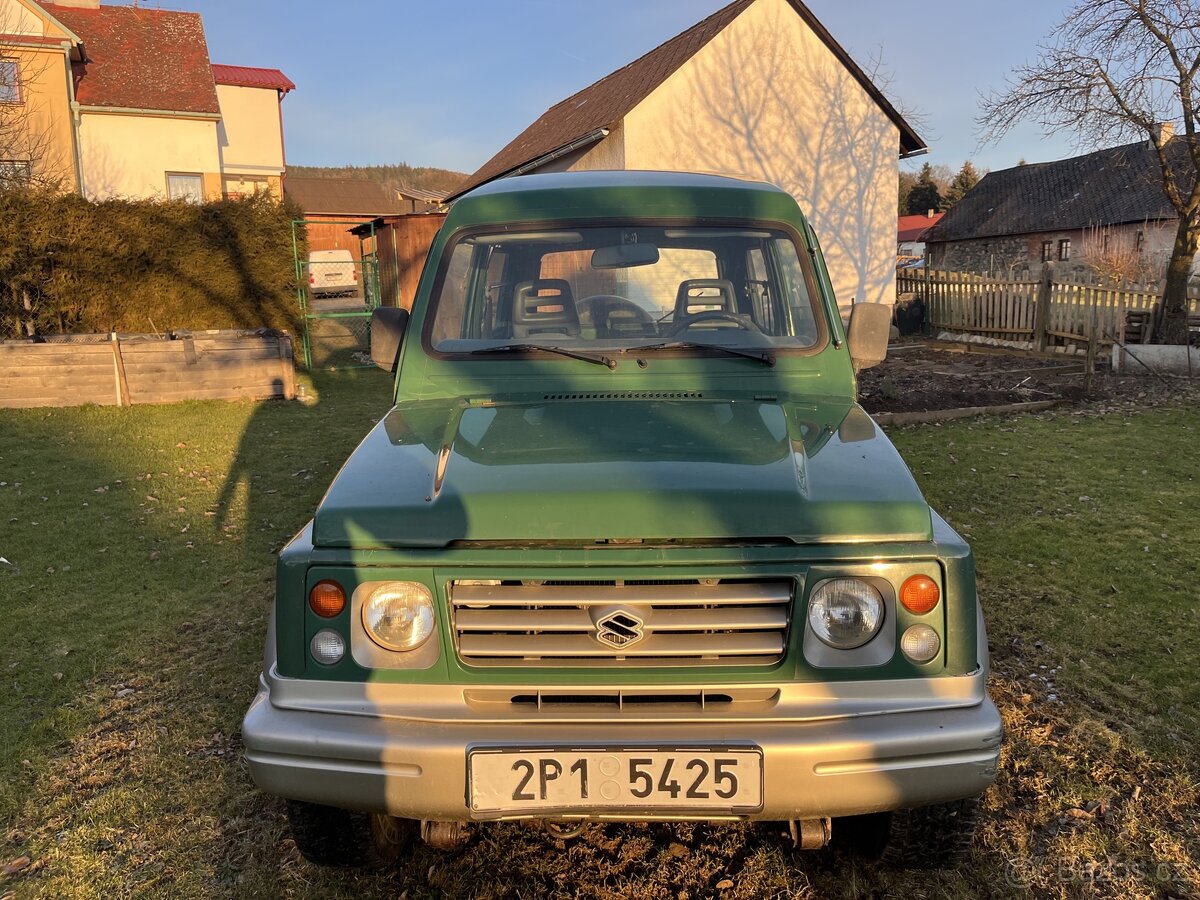 Suzuki Samurai/Santana