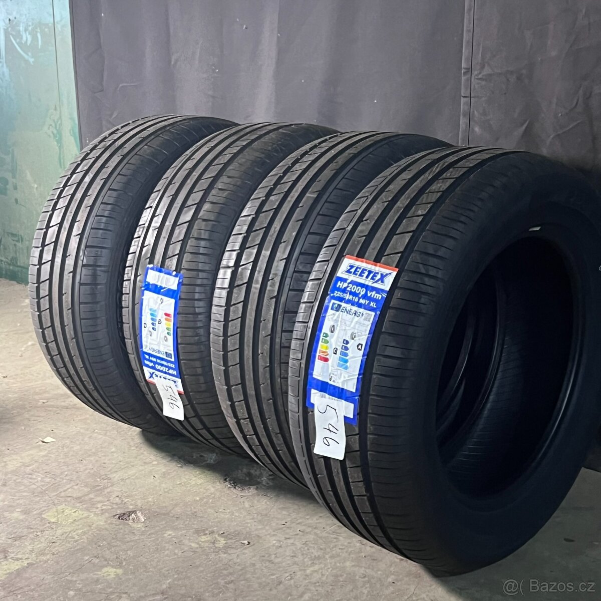 NOVÉ Letní pneu 225/55 R16 99Y XL Zeetex