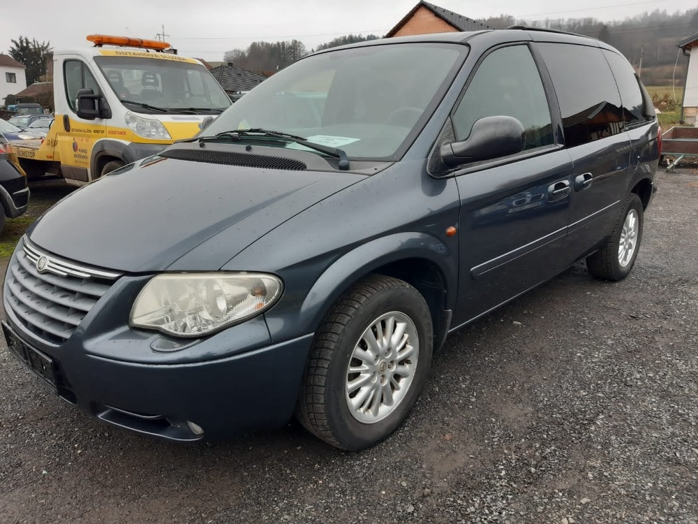 CHRYSLER VOYAGER  2,8 CRD   AT