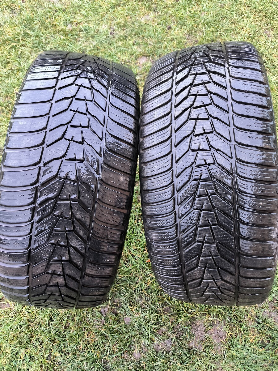 2 zimní pneu 225/40/18 HANKOOK