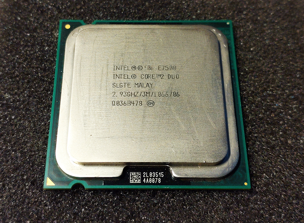 intel Core 2 Duo E7500 - 2.93GHz