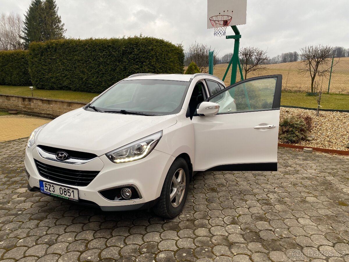 Hyundai ix35 2.0 crdi, 1.maj, serviska