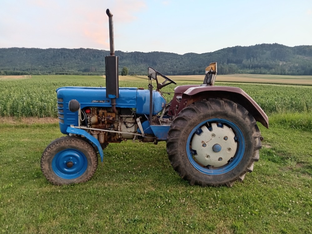 Zetor 3011 bez SPZ