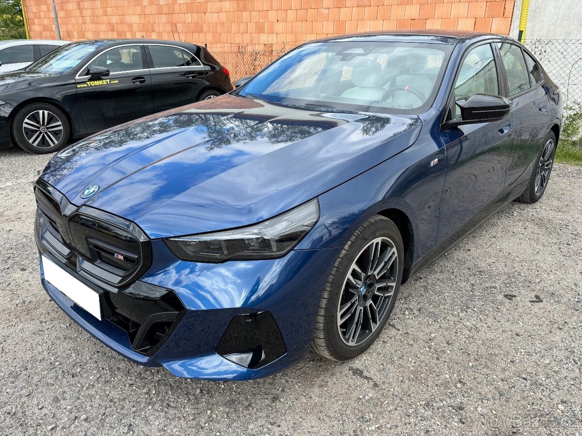 BMW i5 M60 xDrive, H&K, záruka, DPH, 601 HP