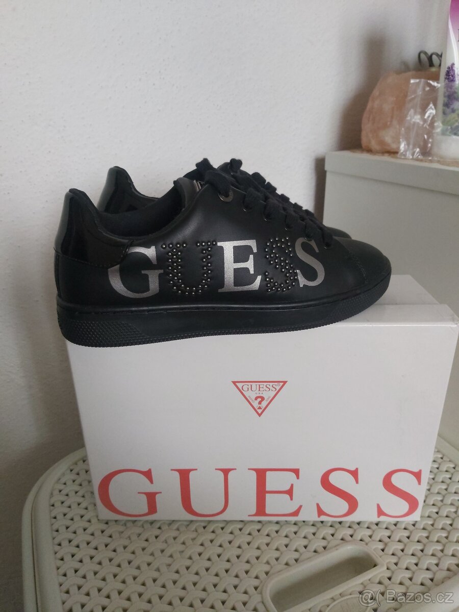 Guess Nové boty vel.37