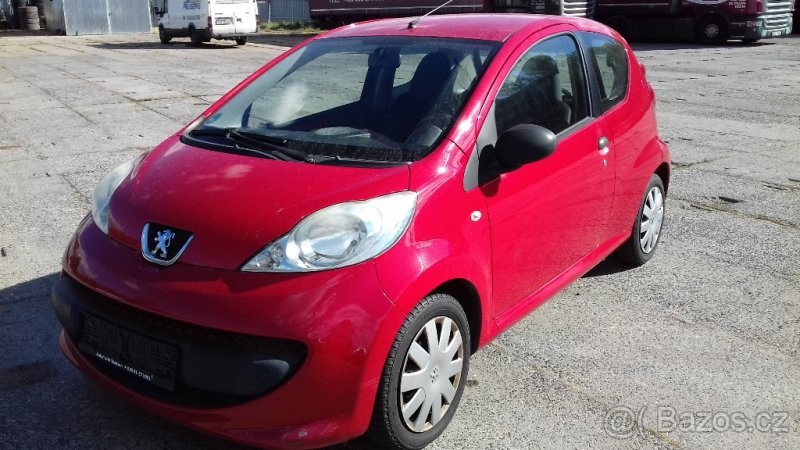 Peugeot 107 1,0i 2007 1.majitel Euro 4