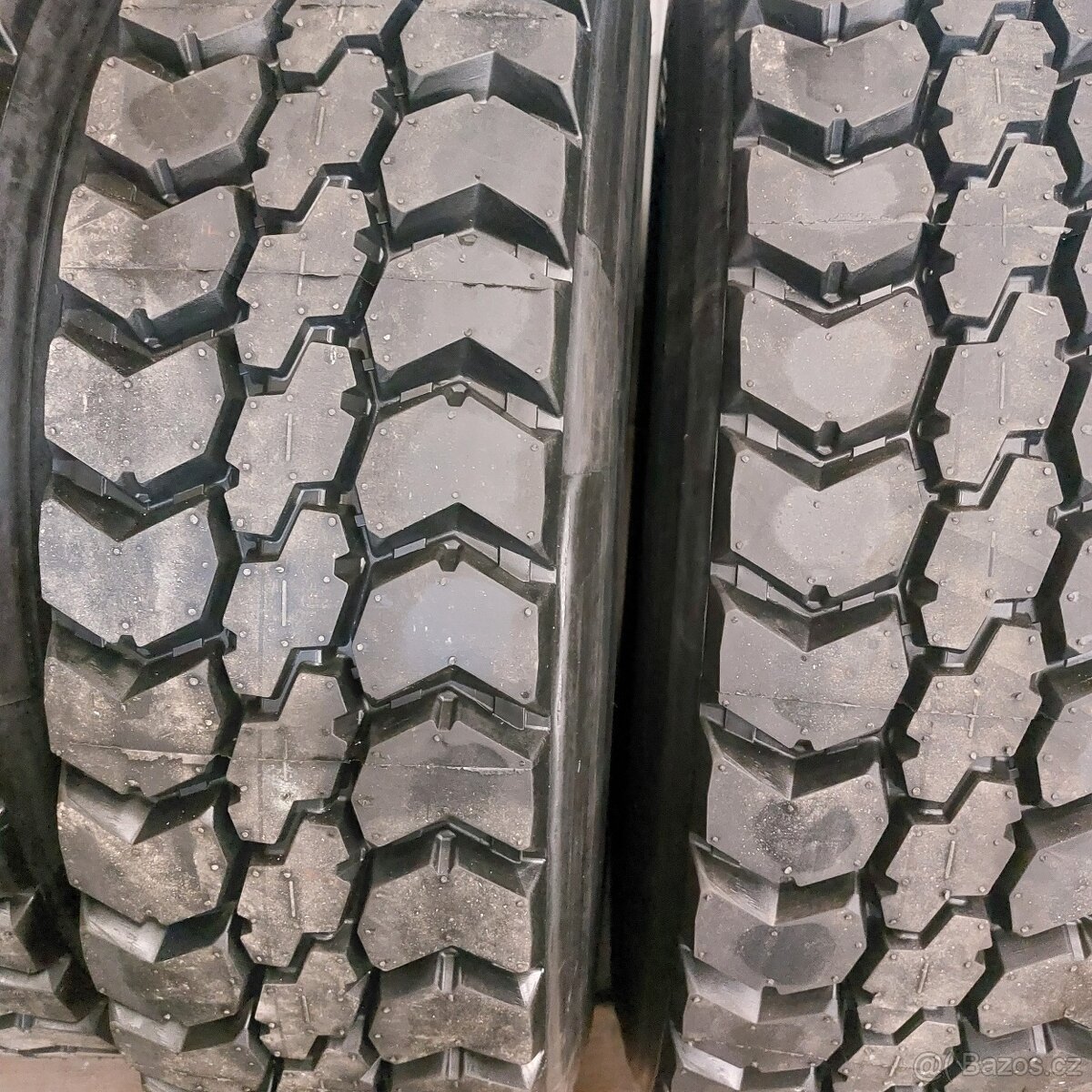 prodám nové nákladní protektory 315/80R22,5