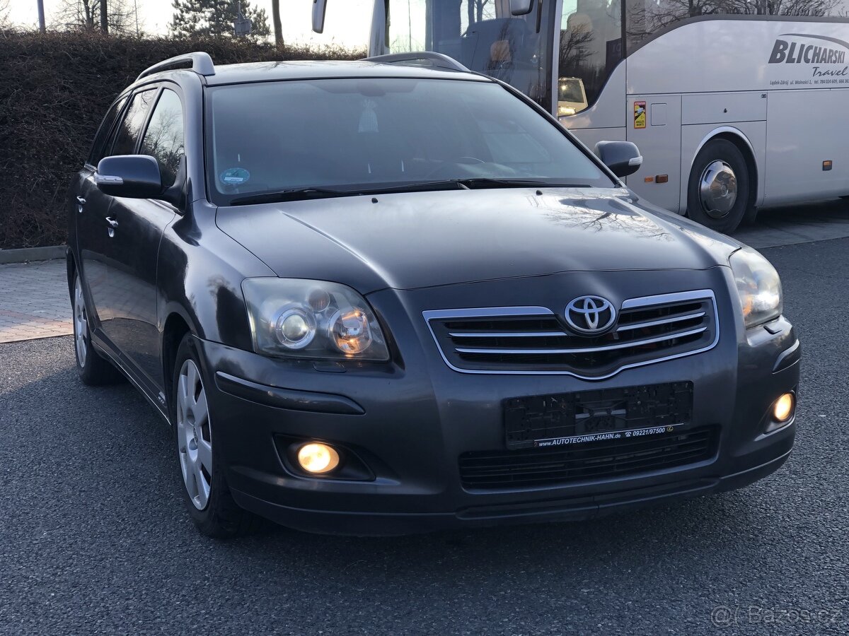 TOYOTA AVENSIS 2006