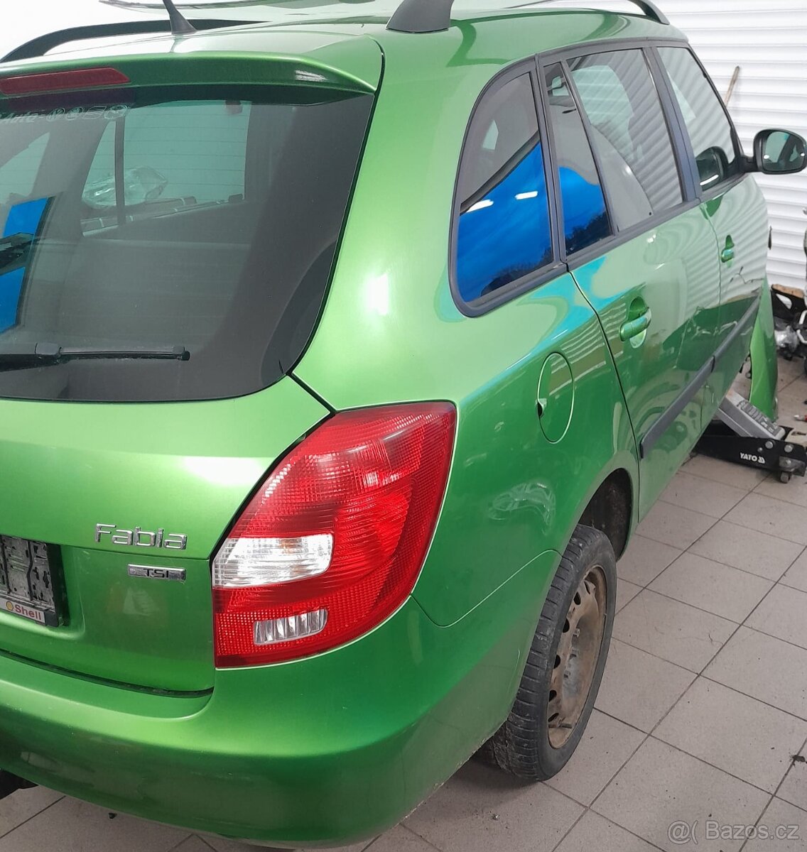 nd ze škoda fabia 2, 1.2.HTP 44kW, zelená, stříbrná,červená