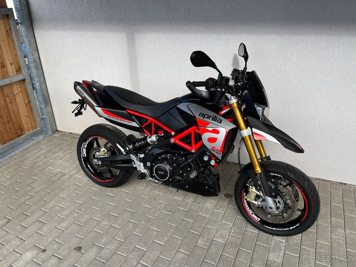 Aprilia Dorsoduro 900