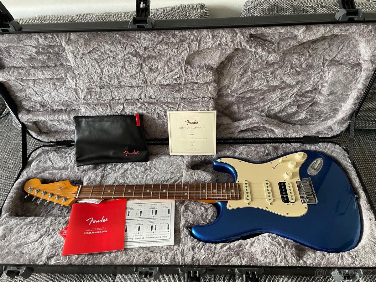 Fender American Ultra Stratocaster Cobra blue