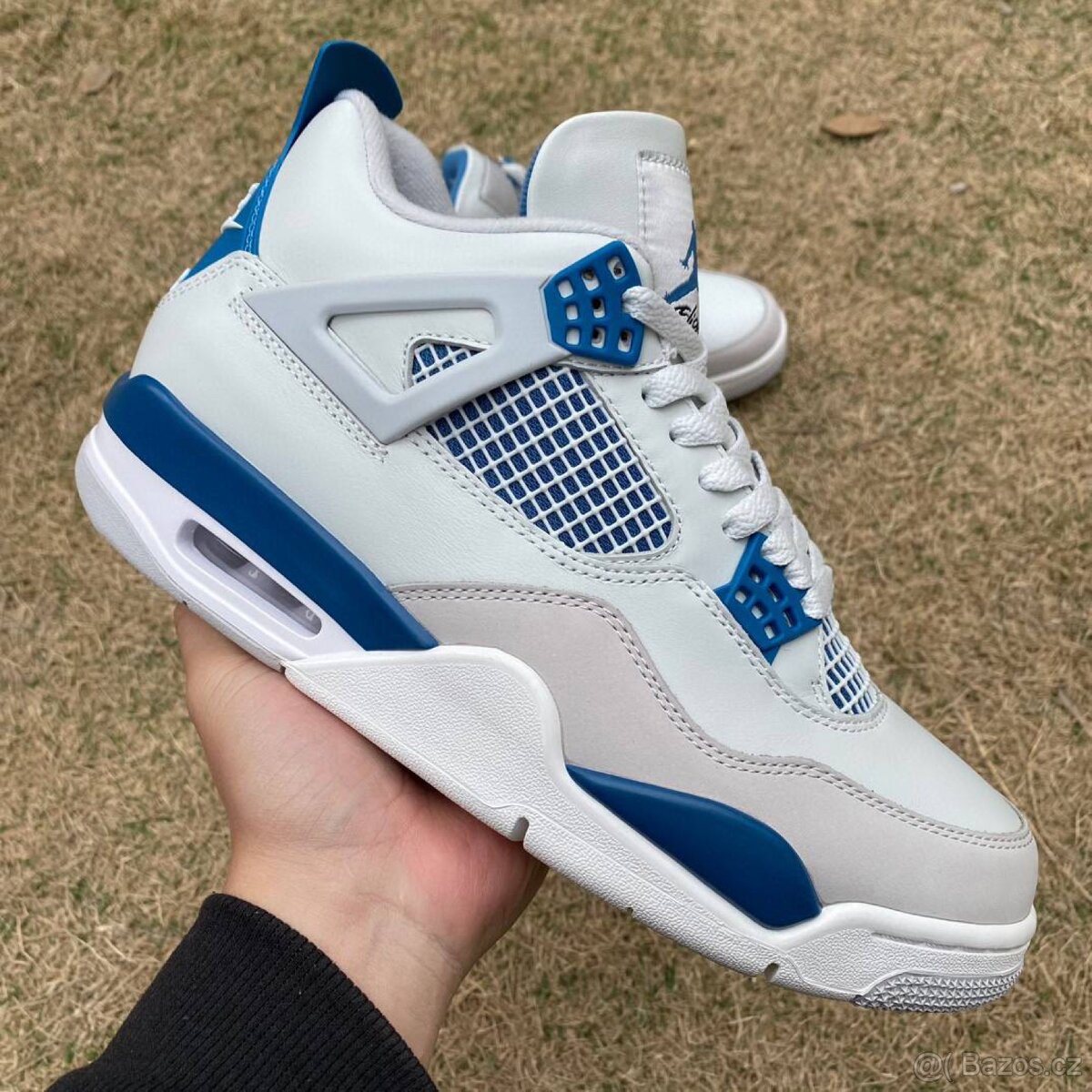 Nike Air Jordan 4 Retro "Military Blue"