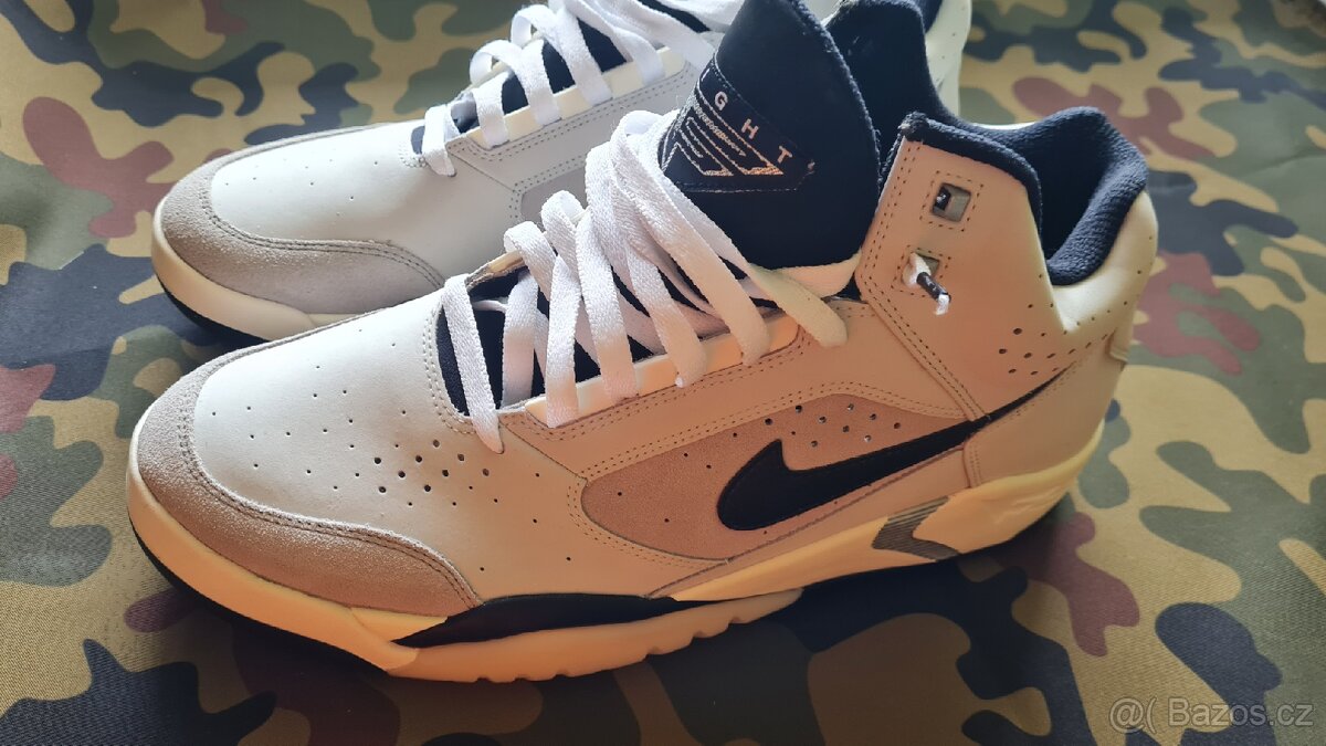 Nike Air Flight Lite Mid "Photon Dust"