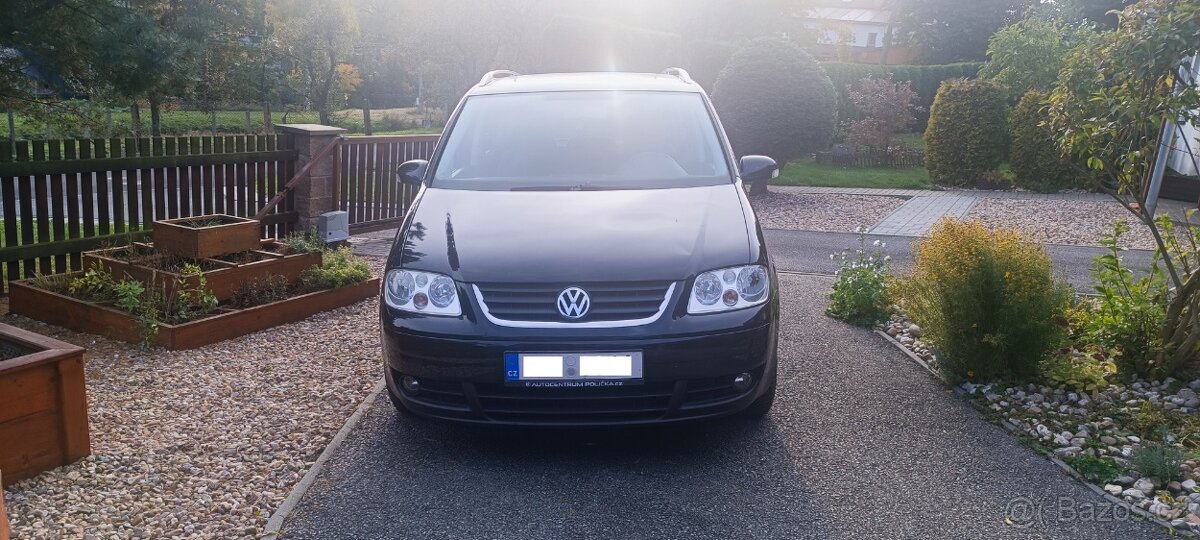 VW Touran 2.0FSI, 103kW, 4/2005