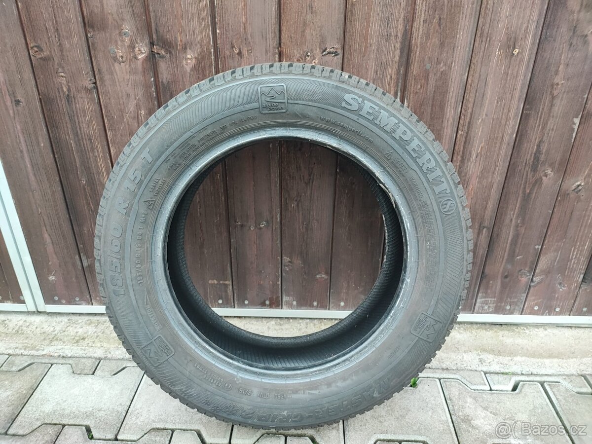 185/60 R15 Semperit