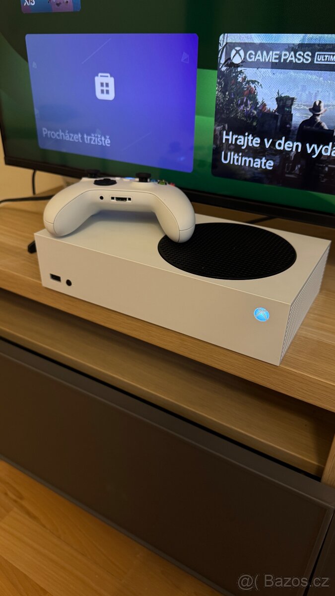 Xbox Series S 512Gb + ovladač