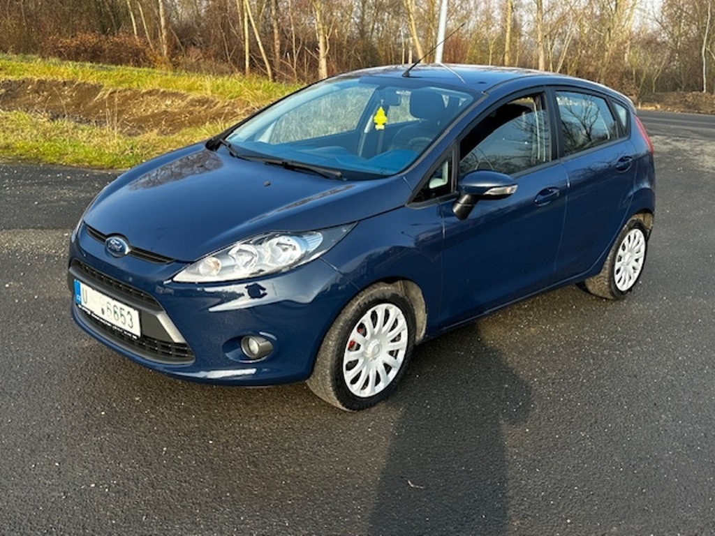 Ford Fiesta 1.2i, r.2009,serviska, STK, naj. 70 500km