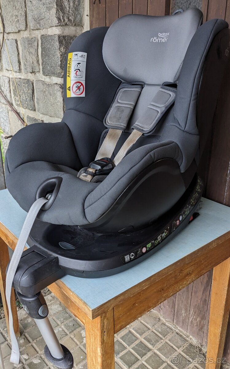 britax romer dualfix 2r - otáčivá, i proti směru jízdy