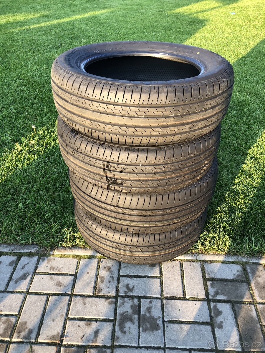 Bridgestone 225/60r18