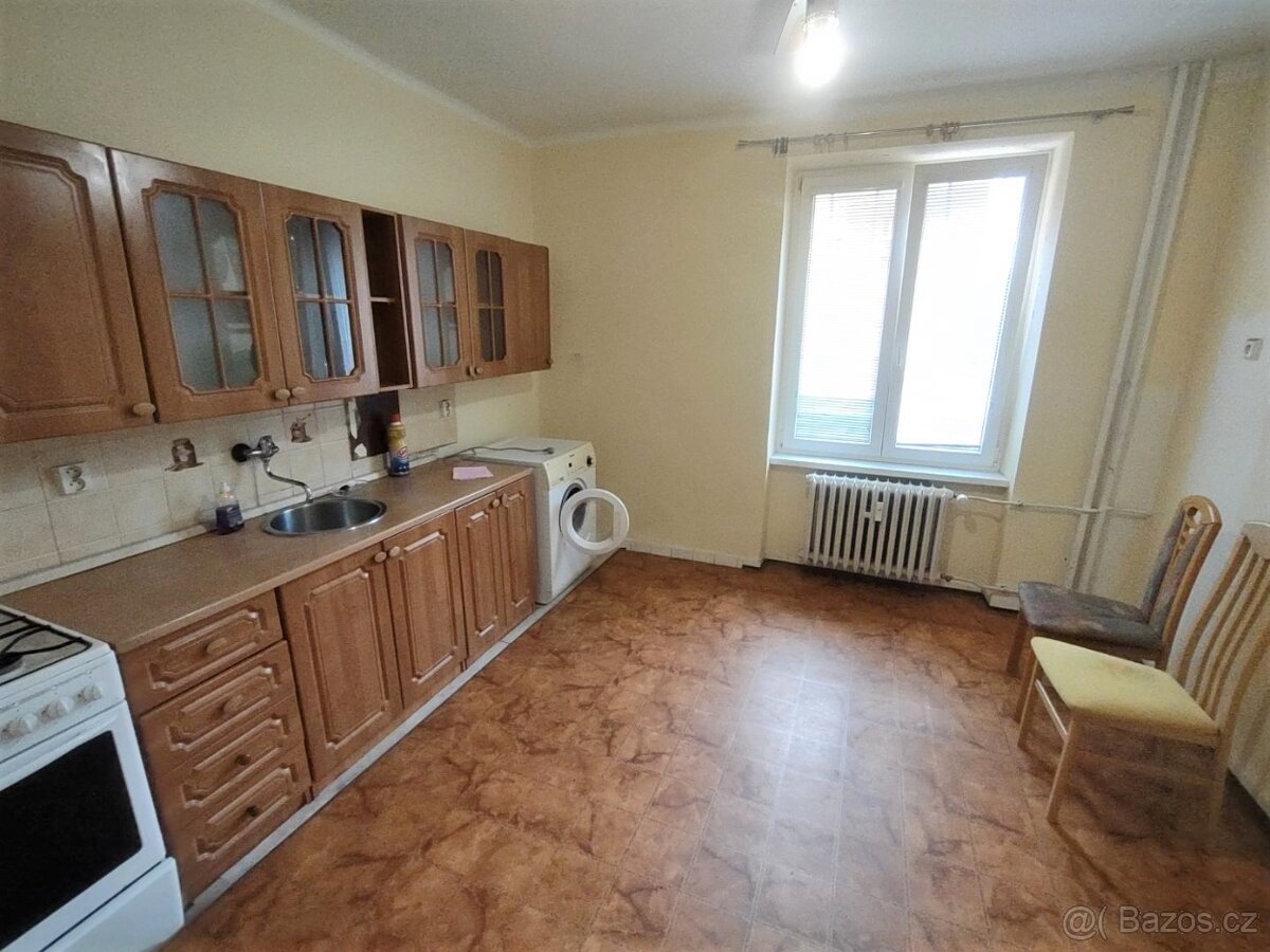 Pronájem bytu 3+1 70m², tř. Budovatelů, blok 99, Most